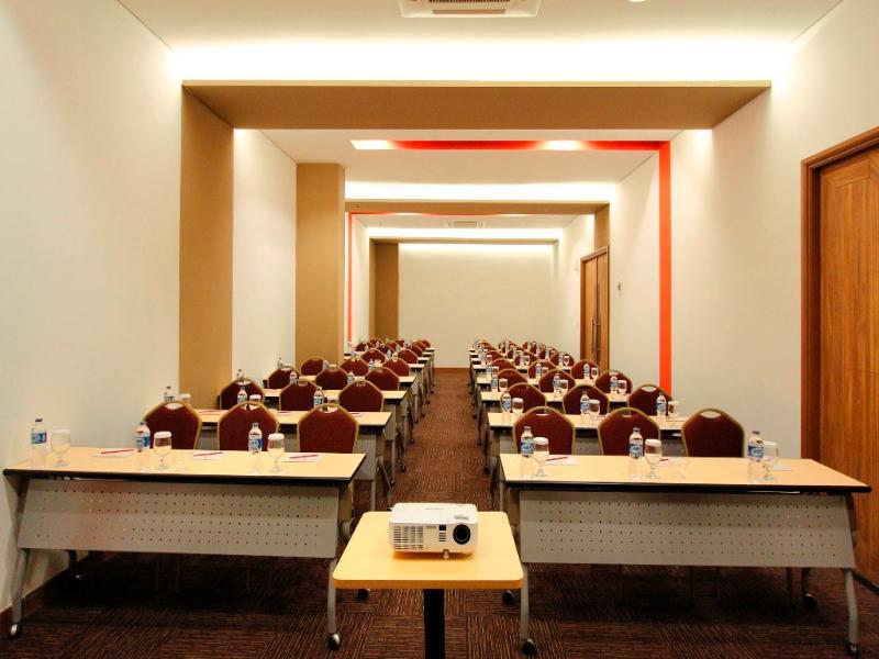 Fox Lite Hotel Metro Indah - Bandung Eksteriør billede