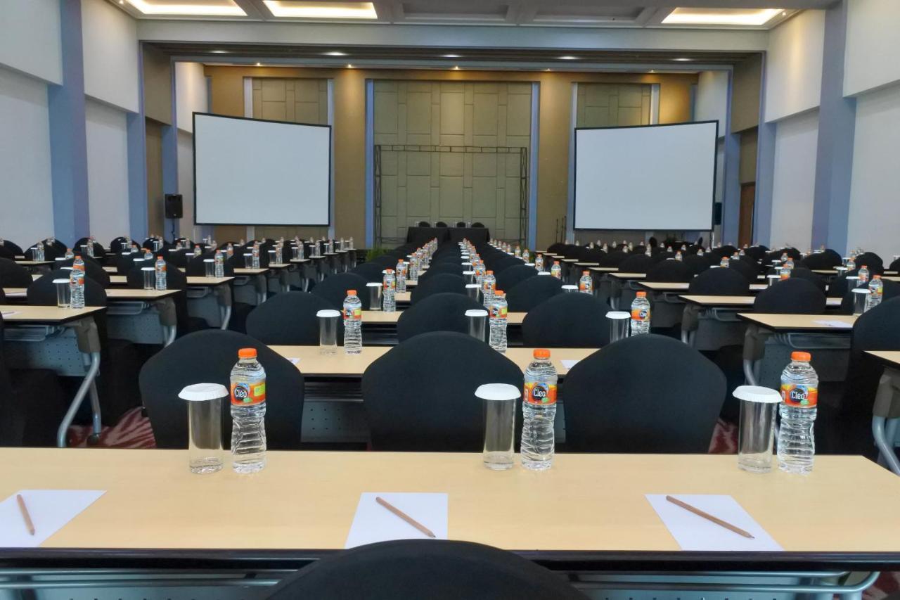 Fox Lite Hotel Metro Indah - Bandung Eksteriør billede